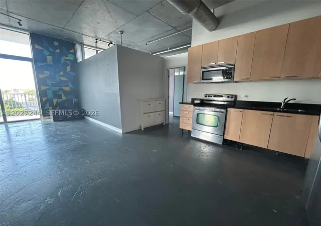 2nd image of 2100 Van Buren St #506, Hollywood, FL 33020 | MLS# A12027244