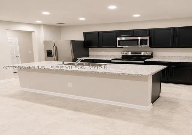Photo 3 of Sale Pending at 3327 Columbia Square Way, Fort Pierce, FL 34982 | MLS# A12024315 | Listing updated on 2026-09-30