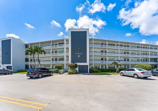 Homes for sale in Deerfield Beach, FL | 1017 Harwood C, Deerfield Beach, FL 33442 | MLS# B26034194