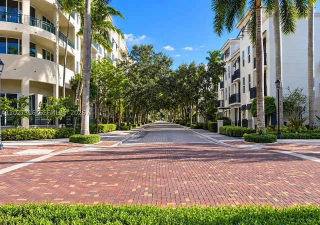 Photo 3 of Condo for sale at 510 Nw 84Th Ave #241, Plantation, FL 33324 | MLS# A12027316 | Listing updated on 2026-09-24