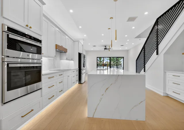 3rd image of 509 Sw 11Th St, Fort Lauderdale, FL 33315 | MLS# B26034264