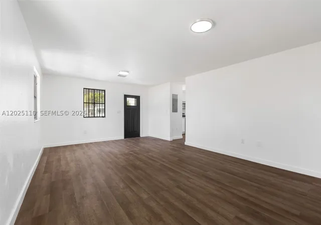 5th image of 10204 Sw 173Rd St, Miami, FL 33157 | MLS# A12025110