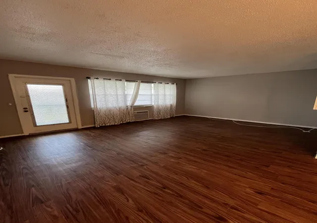 4th image of 119 E Westbury E #119, Deerfield Beach, FL 33442 | MLS# B26034275