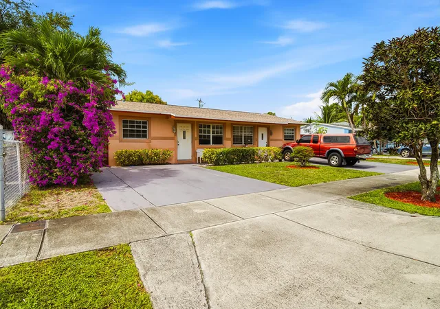 1st image of 550 Ne 37th St #1-2, Pompano Beach, FL 33064 | MLS# B26034288