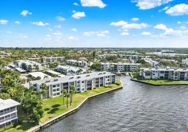 4th image of 1950 Sw Palm City Rd #8-106, Stuart, FL 34994 | MLS# B26034314
