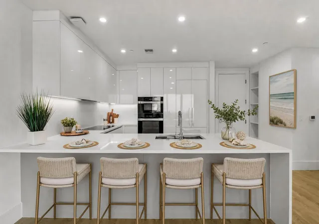 3rd image of 220 Lake Shore Dr #815, Lake Park, FL 33403 | MLS# B26034317