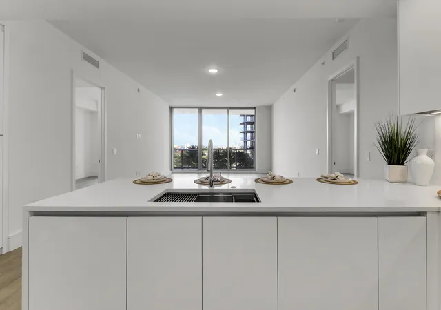 4th image of 220 Lake Shore Dr #815, Lake Park, FL 33403 | MLS# B26034317