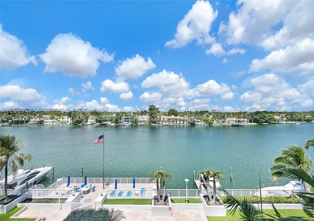 Condo for sale at 5700 Collins Ave #5J, Miami Beach, FL 33140 | MLS# A12027473 | Listing updated on 2026-06-15
