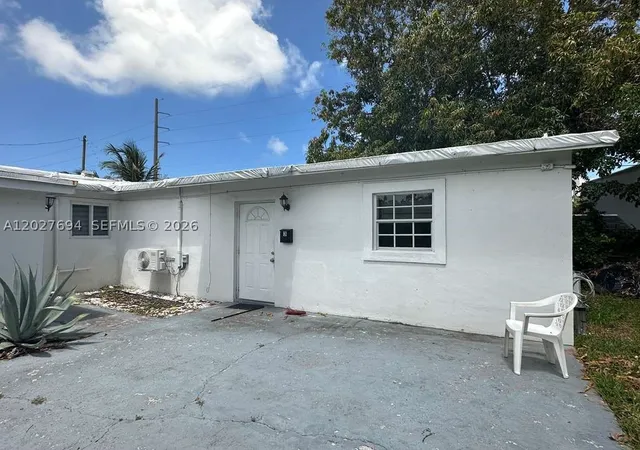 4th image of 685 Sw 7Th Terr, Dania, FL 33004 | MLS# A12027694