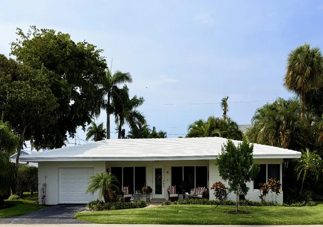 Homes for sale in Lauderdale By The Sea, FL | 1431 S Ocean Blvd #11, Lauderdale By The Sea, FL 33062 | MLS# B26034438