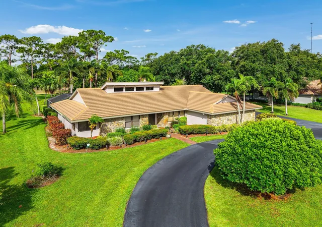 Homes for sale in Lake Worth, FL | 9405 Dundee Dr, Lake Worth, FL 33467 | MLS# B26034463