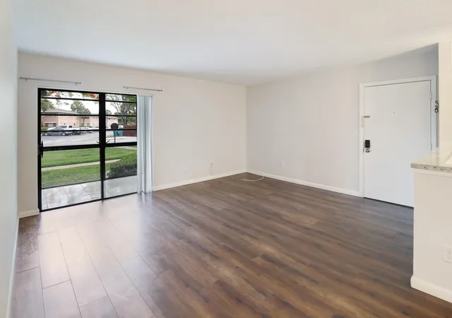 Homes for sale in Tamarac, FL | 7801 Ashmont Cir #104, Tamarac, FL 33321 | MLS# B26034507