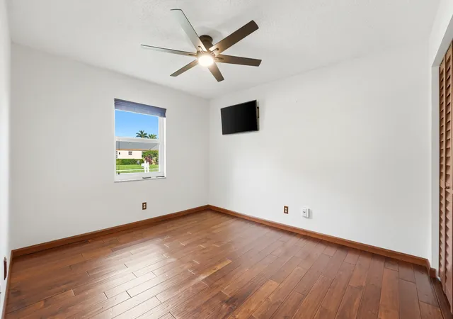 5th image of 5787 Sw 57Th Wy, Davie, FL 33314 | MLS# B26034603