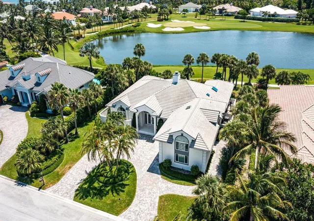 Homes for sale in Hutchinson Island, FL | 2925 Se Dune Dr, Hutchinson Island, FL 34996 | MLS# B26034648