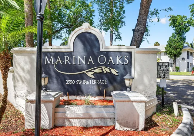2nd image of 2445 Sw 18Th Ter, Fort Lauderdale, FL 33315