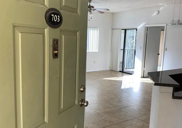 5th image of 2445 Sw 18Th Ter #703, Fort Lauderdale, FL 33315 | MLS# B26034761