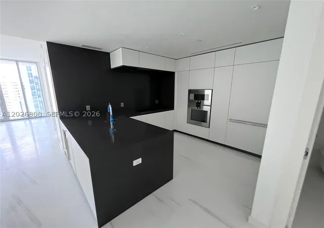 3rd image of 300 Biscayne Boulevard Way #2509W, Miami, FL 33131 | MLS# A12026808