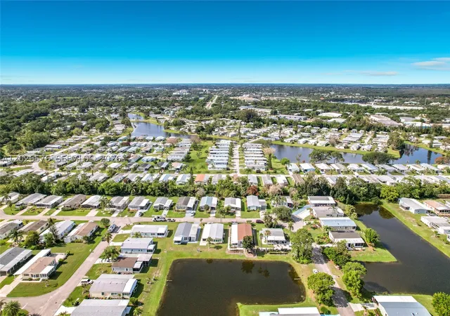 Homes for sale in Port St Lucie, FL | 8227 Cinnamon Ln, Port St Lucie, FL 34952 | MLS# A12026576
