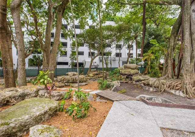 2nd image of 1901 Nw S River Dr, Miami, FL 33125