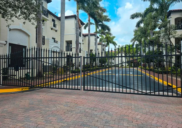 2nd image of 1602 Coastal Bay Blvd, Boynton Beach, FL 33435 | MLS# B26034894
