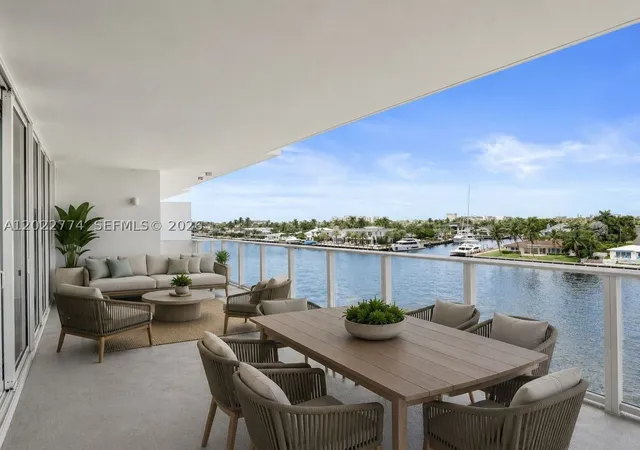 4th image of 407 N Riverside, Pompano Beach, FL 33062