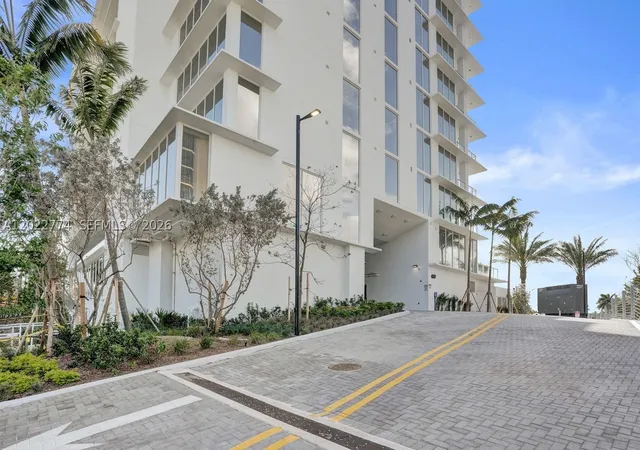54th image of 407 N Riverside #402, Pompano Beach, FL 33062 | MLS# A12022774