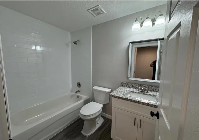 4th image of 412 Ne Avenue M Ne, Winter Haven, FL 33881 | MLS# B26034930