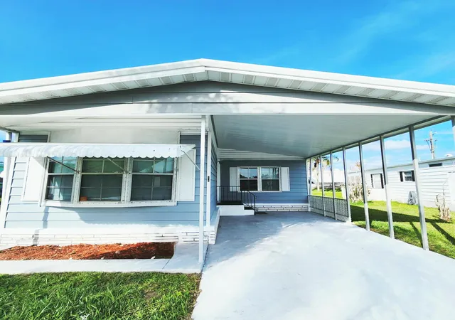 Homes for sale in Port St Lucie, FL | 249 Camino Del Rio, Port St Lucie, FL 34952 | MLS# B26034979