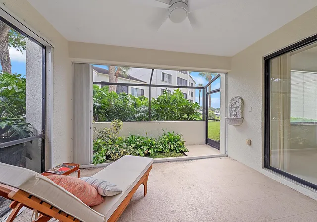 Homes for sale in Juno Beach, FL | 811 Oak Harbour Dr, Juno Beach, FL 33408 | MLS# B26035053