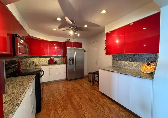 Homes for sale in Fort Lauderdale, FL | 3233 Ne 34Th St #1601, Fort Lauderdale, FL 33308 | MLS# B26035057