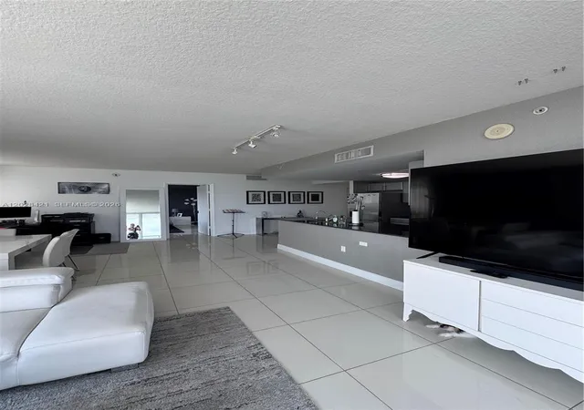 Homes for sale in Miami, FL | 1861 Nw S River Dr #906, Miami, FL 33125 | MLS# A12028421