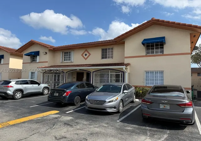 Homes for sale in Hialeah, FL | 2212 74th St, Hialeah, FL 33016 | Houzeo
