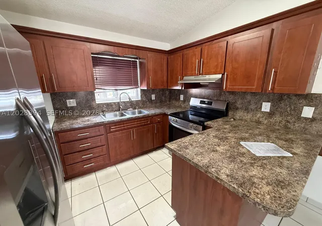 Homes for sale in Hialeah, FL | 2212 W 74th St #201-28, Hialeah, FL 33016 | MLS# A12028394