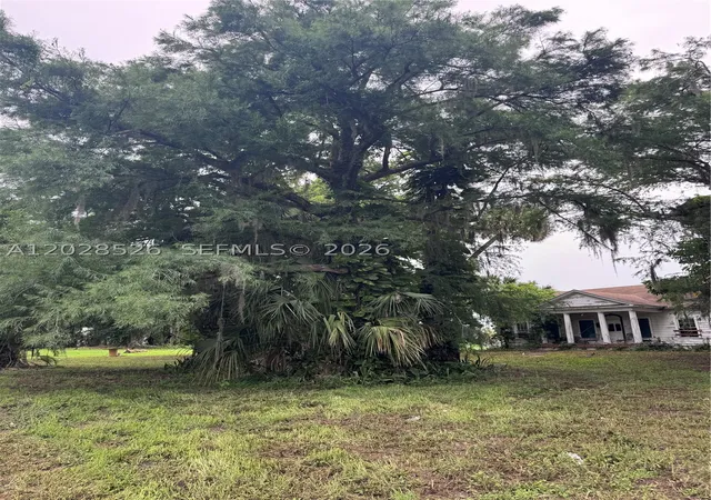Photo 4 of Land for sale at 19121 Sw Conners Hwy, Canal Point, FL 33438 | MLS# A12028526 | Listing updated on 2026-06-01