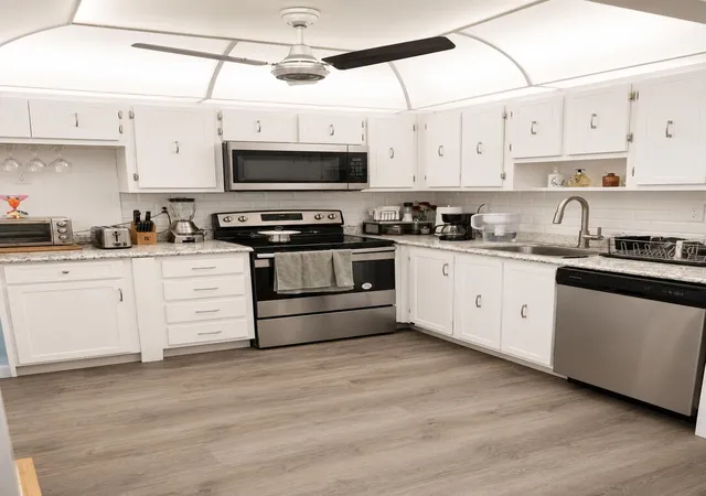 3rd image of 415 Normandy Ln, Delray Beach, FL 33484