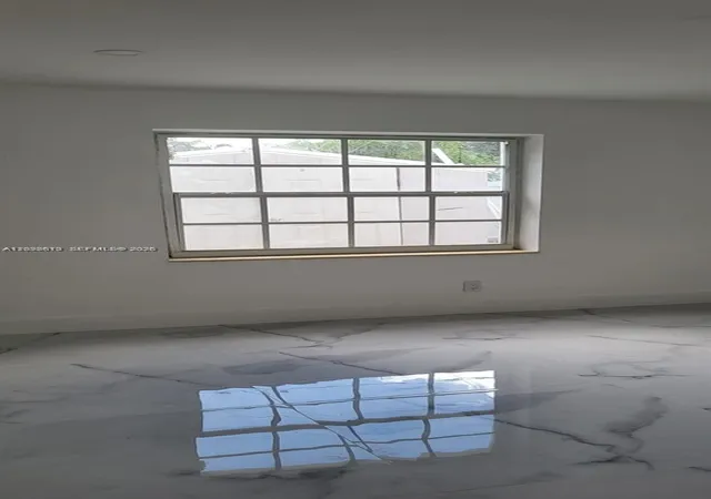 4th image of 712 Hialeah Dr, Hialeah, FL 33010 | MLS# A12028610