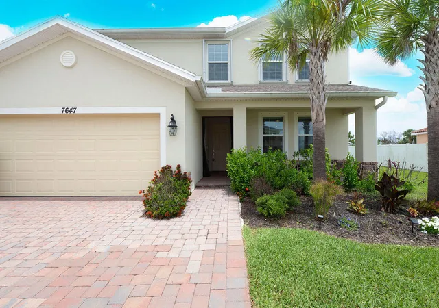 Homes for sale in Port St Lucie, FL | 7647 Nw Old Grove Ln, Port St Lucie, FL 34987 | MLS# B26035211
