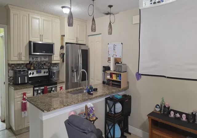 4th image of 15779 77Th Pl N, Loxahatchee, FL 33470 | MLS# B26035261