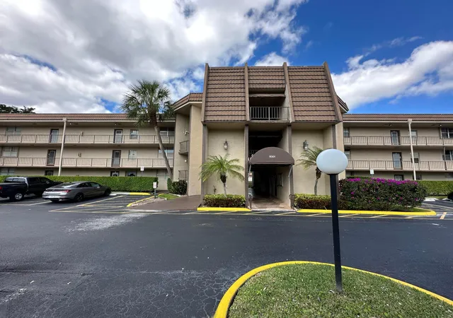 Homes for sale in Tamarac, FL | 9301 Lime Bay Blvd #301, Tamarac, FL 33321 | MLS# B26035296
