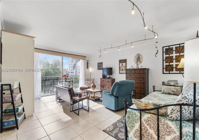 Homes for sale in Miami Beach, FL | 800 West Ave #532, Miami Beach, FL 33139 | MLS# A12028794