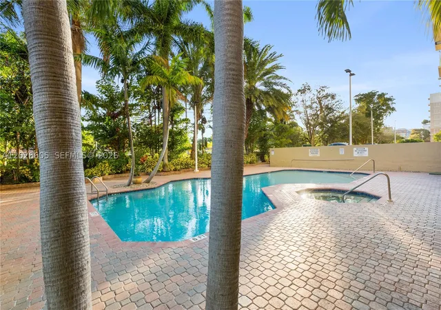 Homes for sale in Miami, FL | 3500 Coral Way #614, Miami, FL 33145 | MLS# A12028605