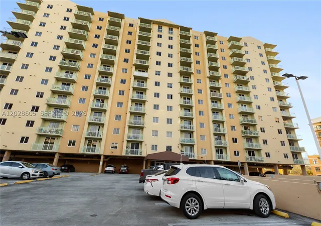 Homes for sale in Miami, FL | 3500 Coral Way #614, Miami, FL 33145 | MLS# A12028605