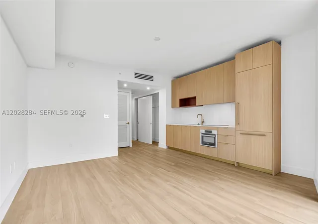 4th image of 90 Ne 32 #714, Miami, FL 33127 | MLS# A12028284