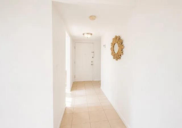 Homes for sale in Plantation, FL | 711 N Pine Island Rd #204, Plantation, FL 33324 | MLS# B26035392