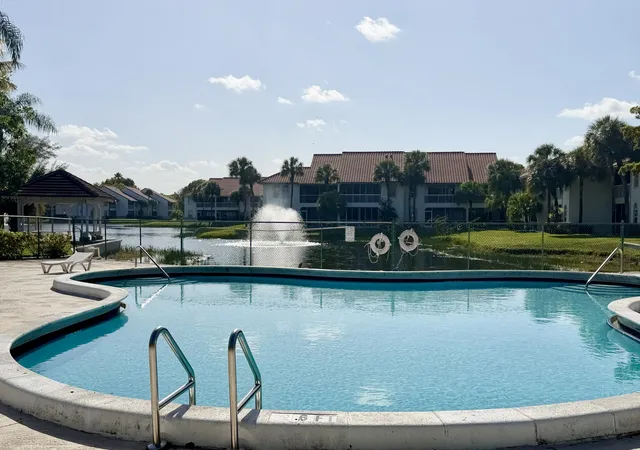 Homes for sale in Palm Beach Gardens, FL | 273 Cypress Point Drive, Palm Beach Gardens, FL 33418 | Houzeo