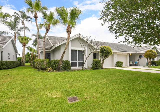 3rd image of 3365 Sw Villa Pl, Palm City, FL 34990 | MLS# B26035470