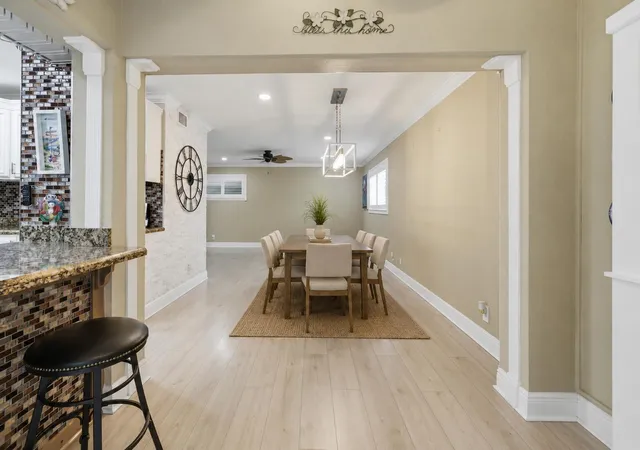 4th image of 34 Colonial Clb Dr, Boynton Beach, FL 33435