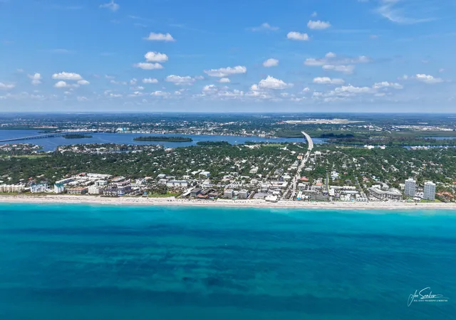 Homes for sale in Vero Beach, FL | 29 Plantation Drive, Vero Beach, FL 32966 | Houzeo