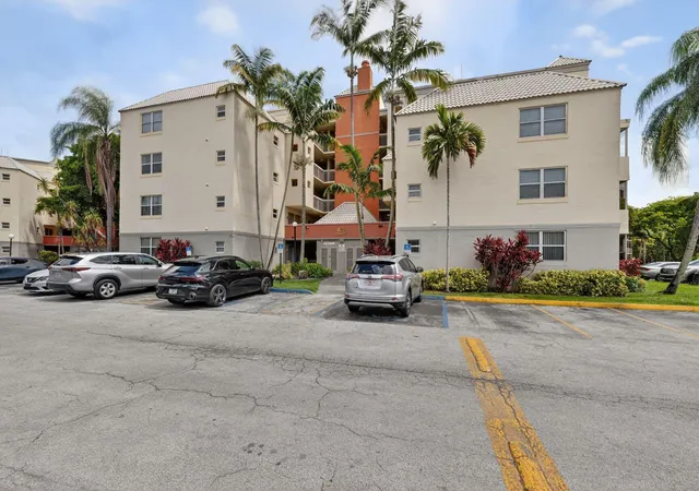 Homes for sale in Doral, FL | 8353 Lake Dr #204, Doral, FL 33166 | MLS# B26035596