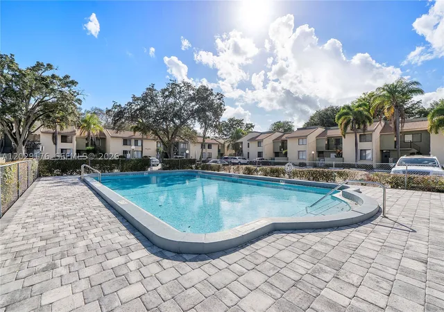 Homes for sale in Coral Springs, FL | 9518 1st Court, Coral Springs, FL 33071 | Houzeo